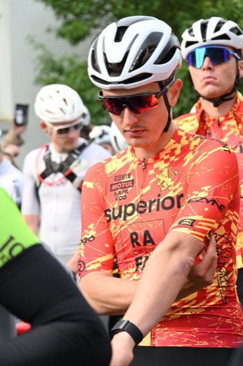 Coureur du team en pleine course